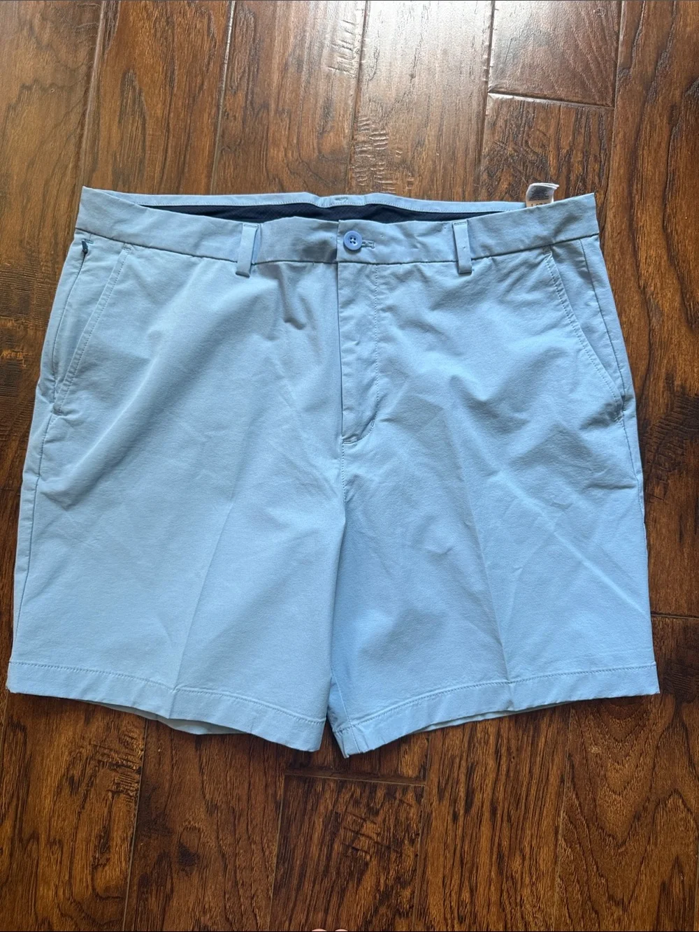 Vineyard Vines 7 inch On the Go Shorts Light Blue Performance Shorts, 36